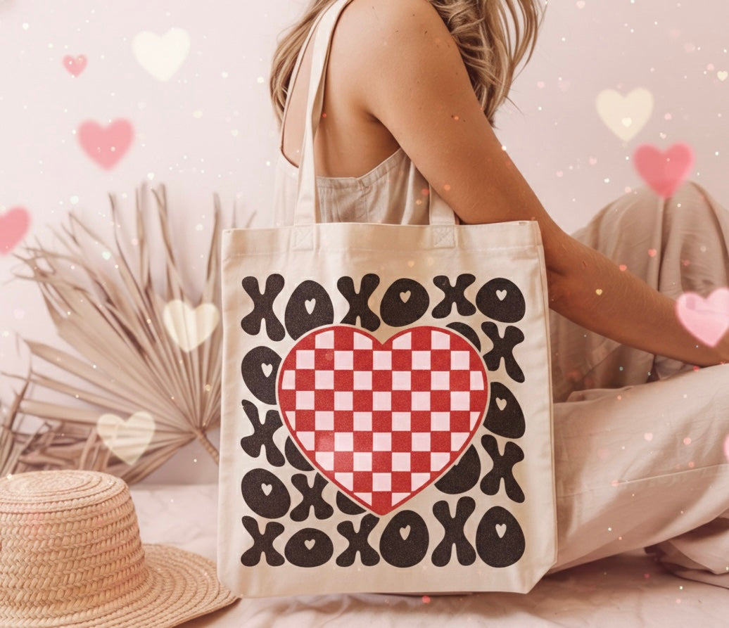 XOXO Large Valentine’s Gift Basket